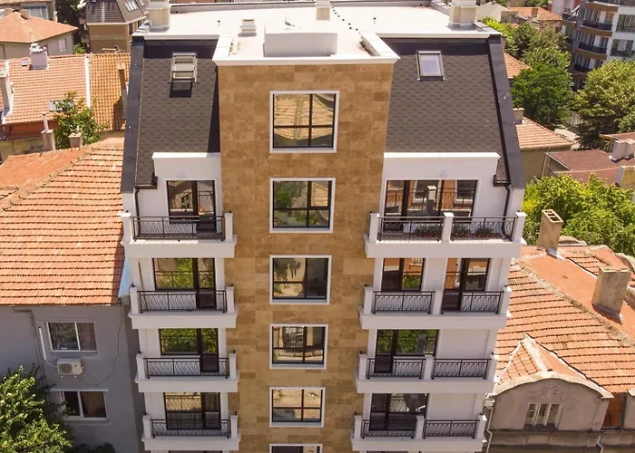 La Familia Apartments